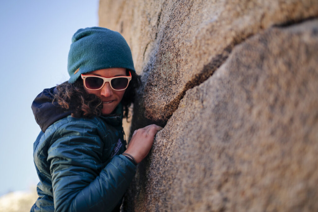 Rock-Climber-Wearing-coat-and-beanie